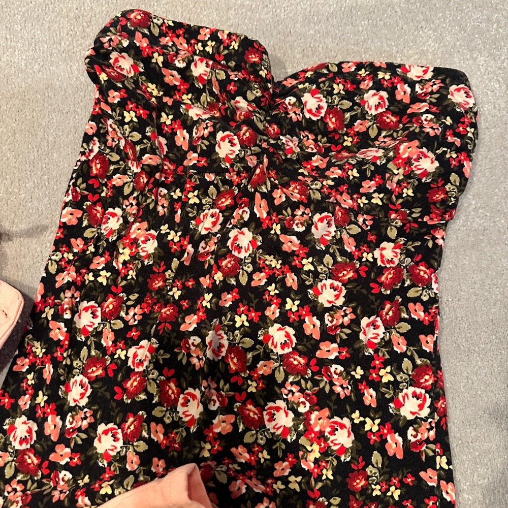 Spring/Summer Outfit - Picture 2 of 4